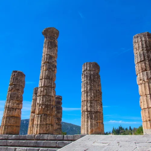 3 rd day Athens – Day Tour to Delphi “The center of the World” – Meteora